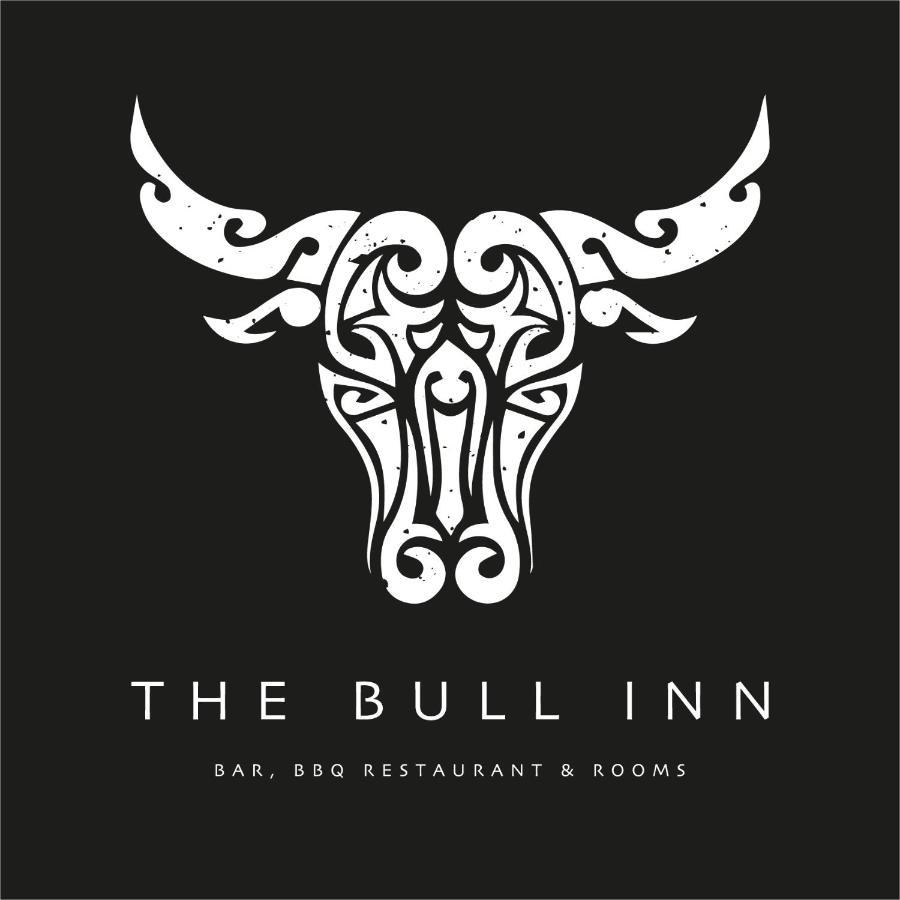 The Bull Hotel Батъл Екстериор снимка